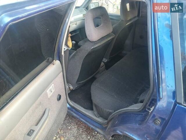 Синий Мицубиси Лансер, объемом двигателя 0 л и пробегом 330 тыс. км за 450 $, фото 1 на Automoto.ua