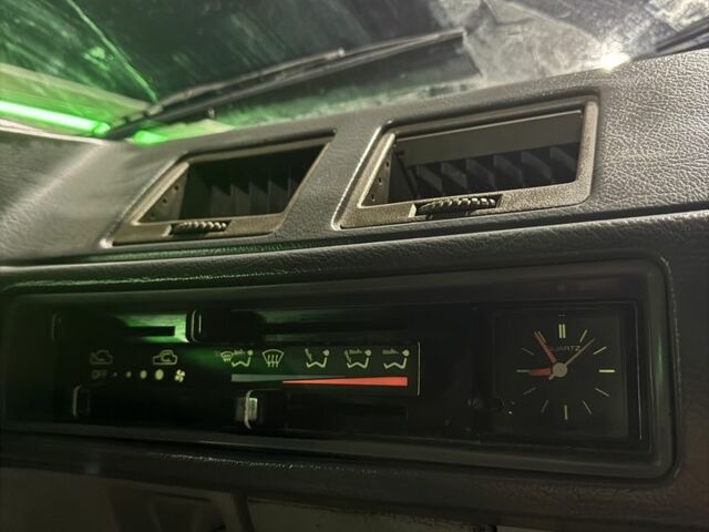 Синий Мицубиси Лансер, объемом двигателя 1.5 л и пробегом 170 тыс. км за 650 $, фото 5 на Automoto.ua