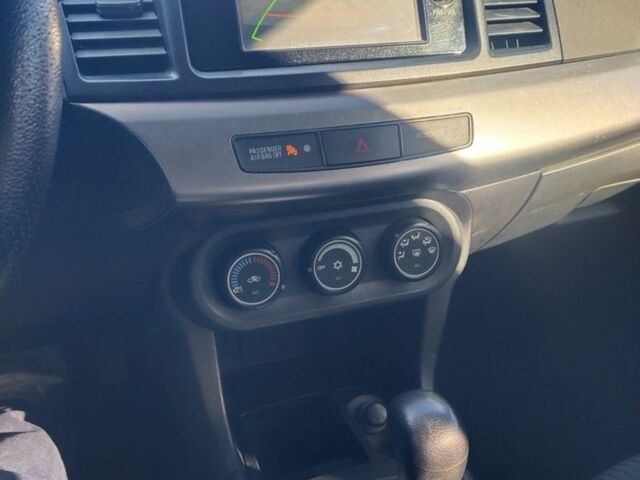 Синий Мицубиси Лансер, объемом двигателя 2.4 л и пробегом 185 тыс. км за 7300 $, фото 6 на Automoto.ua