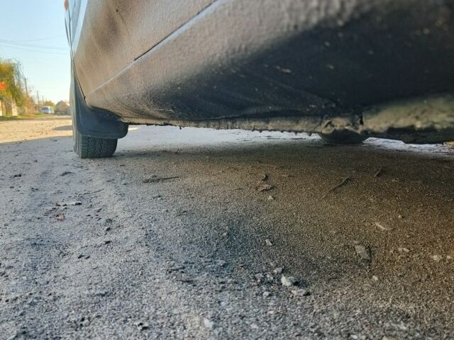 Мицубиси Лансер 1996 в Фастове на Automoto.ua Зеленый Мицубиси Лансер, объемом двигателя 1.3 л и пробегом 500 тыс. км за 1800 $, фото 7 на Automoto.ua