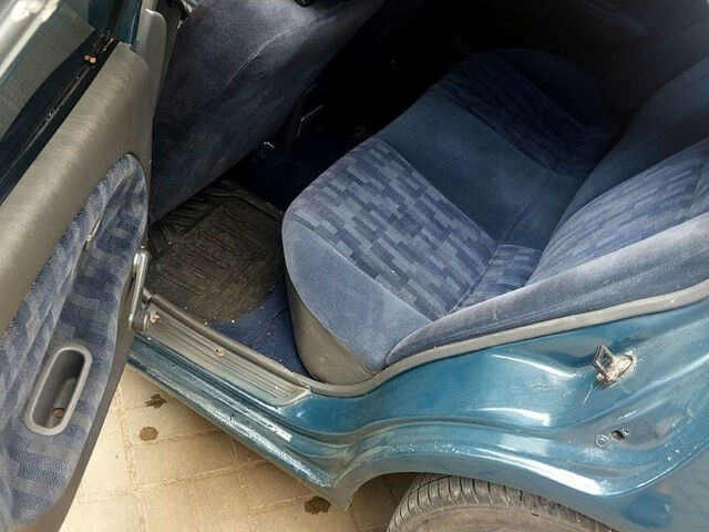 Зеленый Мицубиси Лансер, объемом двигателя 1.3 л и пробегом 300 тыс. км за 1550 $, фото 6 на Automoto.ua