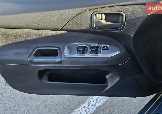 Зелений Міцубісі Lancer, об'ємом двигуна 1.58 л та пробігом 215 тис. км за 5000 $, фото 1 на Automoto.ua