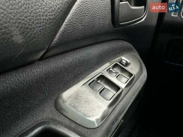 Зелений Міцубісі Lancer, об'ємом двигуна 1.58 л та пробігом 208 тис. км за 3990 $, фото 15 на Automoto.ua