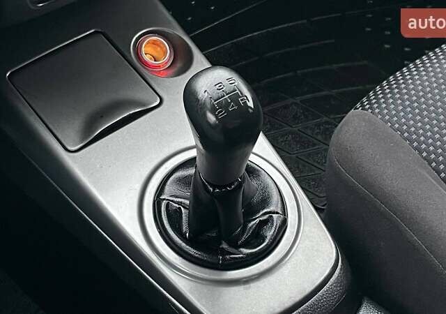 Зелений Міцубісі Lancer, об'ємом двигуна 1.6 л та пробігом 262 тис. км за 3999 $, фото 19 на Automoto.ua