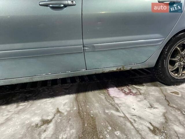 Зеленый Мицубиси Лансер, объемом двигателя 1.58 л и пробегом 352 тыс. км за 3700 $, фото 7 на Automoto.ua