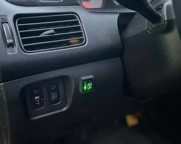 Зеленый Мицубиси Лансер, объемом двигателя 1.58 л и пробегом 352 тыс. км за 3700 $, фото 11 на Automoto.ua