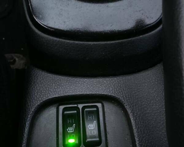 Зеленый Мицубиси Лансер, объемом двигателя 1.58 л и пробегом 352 тыс. км за 3700 $, фото 13 на Automoto.ua