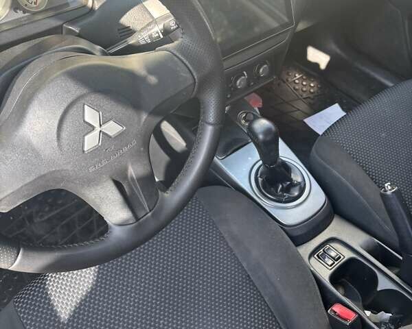 Зелений Міцубісі Lancer, об'ємом двигуна 1.6 л та пробігом 203 тис. км за 4500 $, фото 2 на Automoto.ua
