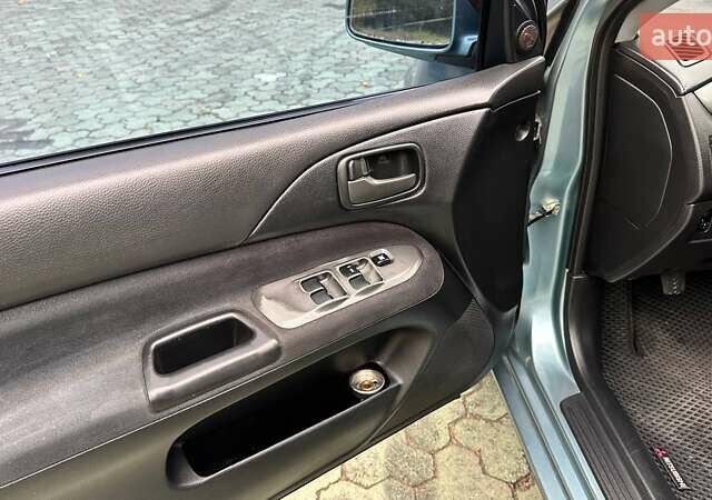 Зелений Міцубісі Lancer, об'ємом двигуна 1.58 л та пробігом 207 тис. км за 3400 $, фото 8 на Automoto.ua