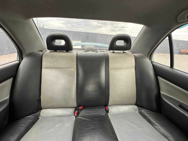 Зеленый Мицубиси Лансер, объемом двигателя 1.6 л и пробегом 300 тыс. км за 3800 $, фото 12 на Automoto.ua