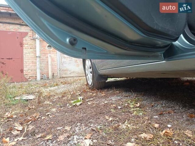 Зелений Міцубісі Lancer, об'ємом двигуна 1.6 л та пробігом 219 тис. км за 4700 $, фото 7 на Automoto.ua