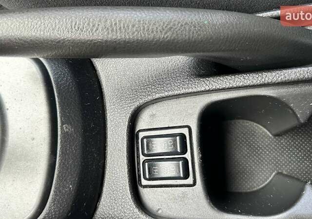 Зелений Міцубісі Lancer, об'ємом двигуна 1.58 л та пробігом 207 тис. км за 3400 $, фото 16 на Automoto.ua