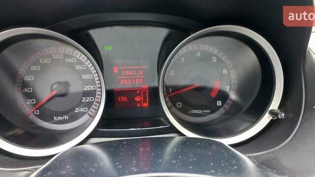 Зелений Міцубісі Lancer, об'ємом двигуна 2 л та пробігом 265 тис. км за 5100 $, фото 1 на Automoto.ua