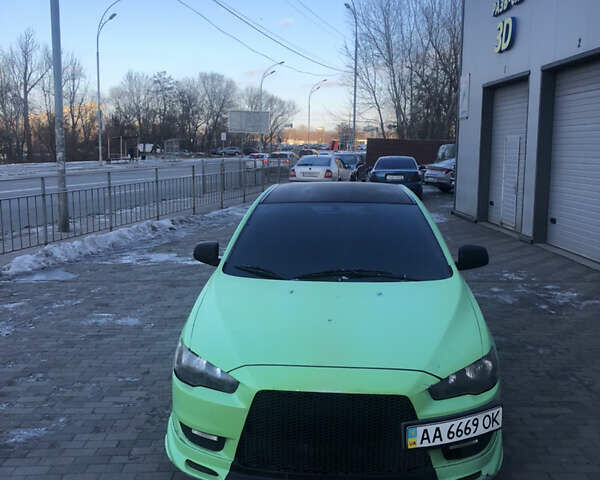 Зелений Міцубісі Lancer, об'ємом двигуна 1.5 л та пробігом 205 тис. км за 5200 $, фото 1 на Automoto.ua