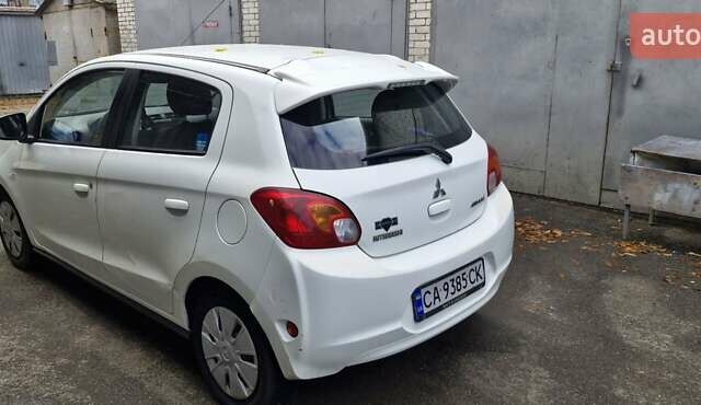 Білий Міцубісі Міраж, об'ємом двигуна 1.2 л та пробігом 177 тис. км за 5500 $, фото 2 на Automoto.ua