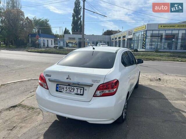 Білий Міцубісі Міраж, об'ємом двигуна 1.2 л та пробігом 162 тис. км за 8200 $, фото 6 на Automoto.ua