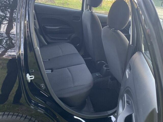 Черный Мицубиси Мираж, объемом двигателя 1.2 л и пробегом 40 тыс. км за 9450 $, фото 23 на Automoto.ua