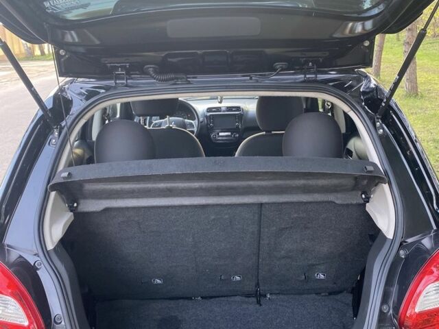 Черный Мицубиси Мираж, объемом двигателя 1.2 л и пробегом 40 тыс. км за 9450 $, фото 18 на Automoto.ua