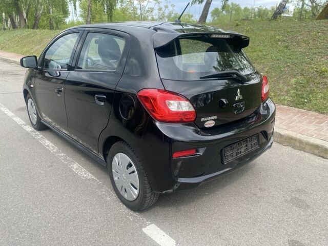 Черный Мицубиси Мираж, объемом двигателя 1.2 л и пробегом 40 тыс. км за 9450 $, фото 3 на Automoto.ua