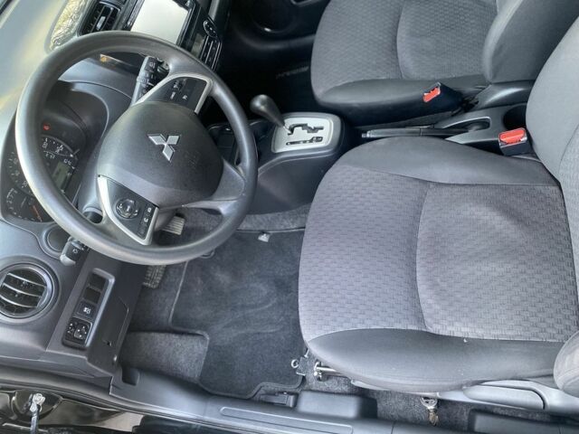 Черный Мицубиси Мираж, объемом двигателя 1.2 л и пробегом 40 тыс. км за 9450 $, фото 20 на Automoto.ua