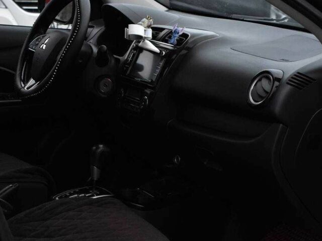 Чорний Міцубісі Міраж, об'ємом двигуна 1.2 л та пробігом 70 тис. км за 9650 $, фото 9 на Automoto.ua