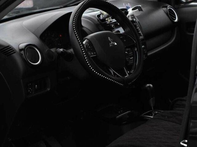 Чорний Міцубісі Міраж, об'ємом двигуна 1.2 л та пробігом 70 тис. км за 9650 $, фото 6 на Automoto.ua