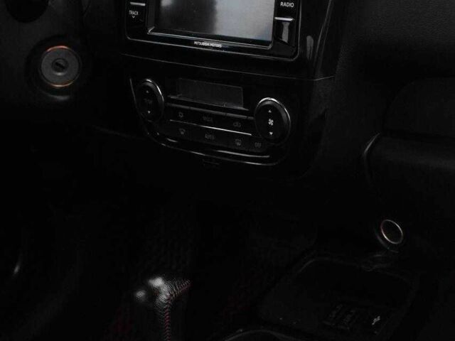 Чорний Міцубісі Міраж, об'ємом двигуна 1.2 л та пробігом 70 тис. км за 9650 $, фото 11 на Automoto.ua