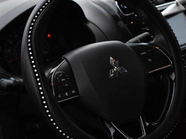 Чорний Міцубісі Міраж, об'ємом двигуна 1.2 л та пробігом 70 тис. км за 9650 $, фото 7 на Automoto.ua