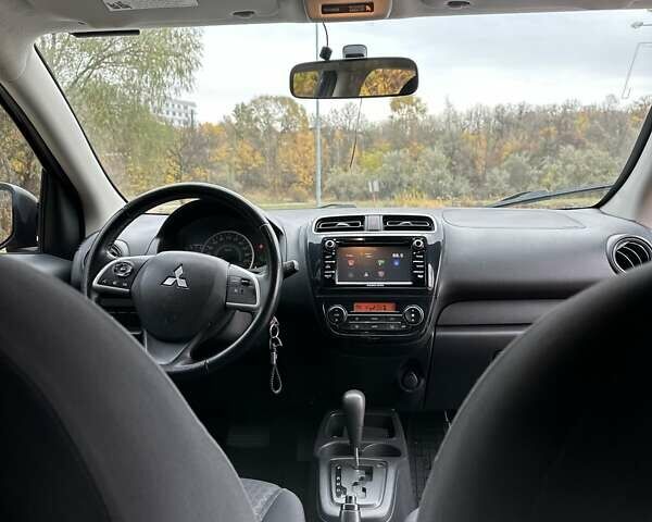 Красный Мицубиси Мираж, объемом двигателя 1.2 л и пробегом 102 тыс. км за 6900 $, фото 4 на Automoto.ua