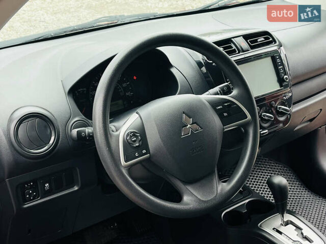 Червоний Міцубісі Міраж, об'ємом двигуна 1.2 л та пробігом 59 тис. км за 8600 $, фото 9 на Automoto.ua