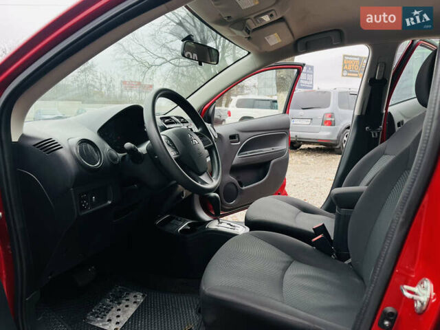 Червоний Міцубісі Міраж, об'ємом двигуна 1.2 л та пробігом 59 тис. км за 8600 $, фото 8 на Automoto.ua