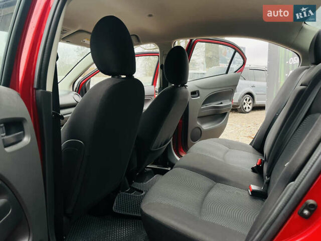 Червоний Міцубісі Міраж, об'ємом двигуна 1.2 л та пробігом 59 тис. км за 8600 $, фото 12 на Automoto.ua