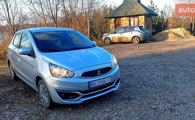 Сірий Міцубісі Міраж, об'ємом двигуна 1.2 л та пробігом 33 тис. км за 7300 $, фото 2 на Automoto.ua