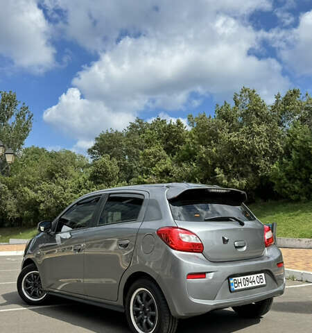 Сірий Міцубісі Міраж, об'ємом двигуна 1.19 л та пробігом 108 тис. км за 8300 $, фото 4 на Automoto.ua