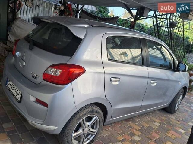 Серый Мицубиси Мираж, объемом двигателя 1.2 л и пробегом 35 тыс. км за 9500 $, фото 2 на Automoto.ua