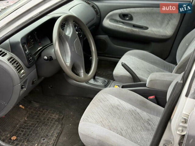 Серый Мицубиси Мираж, объемом двигателя 1.8 л и пробегом 300 тыс. км за 2100 $, фото 6 на Automoto.ua