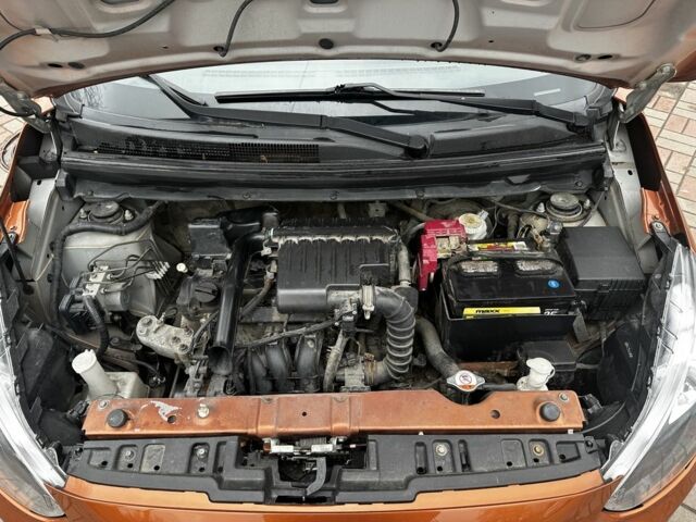 Помаранчевий Міцубісі Міраж, об'ємом двигуна 1.2 л та пробігом 110 тис. км за 6800 $, фото 17 на Automoto.ua