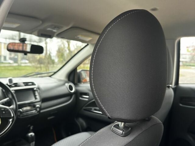 Помаранчевий Міцубісі Міраж, об'ємом двигуна 1.2 л та пробігом 110 тис. км за 6800 $, фото 8 на Automoto.ua