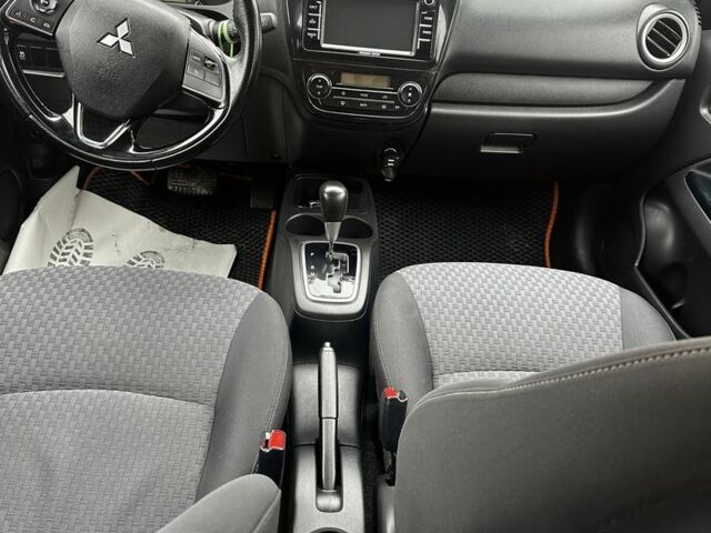 Помаранчевий Міцубісі Міраж, об'ємом двигуна 1.2 л та пробігом 110 тис. км за 6800 $, фото 13 на Automoto.ua