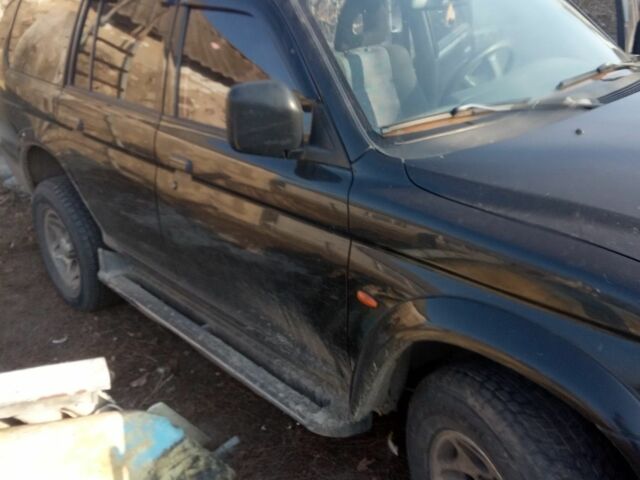 Черный Мицубиси Монтеро, объемом двигателя 3 л и пробегом 85 тыс. км за 7500 $, фото 1 на Automoto.ua