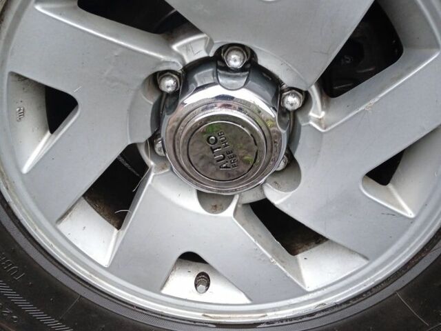 Черный Мицубиси Монтеро, объемом двигателя 2.5 л и пробегом 207 тыс. км за 7000 $, фото 6 на Automoto.ua