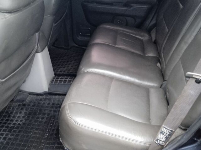 Черный Мицубиси Монтеро, объемом двигателя 2.5 л и пробегом 207 тыс. км за 7000 $, фото 5 на Automoto.ua