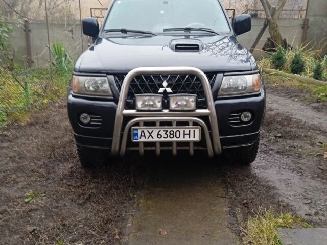 Черный Мицубиси Монтеро, объемом двигателя 2.5 л и пробегом 207 тыс. км за 7000 $, фото 3 на Automoto.ua