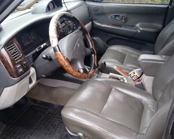 Чорний Міцубісі Монтеро, об'ємом двигуна 2.5 л та пробігом 207 тис. км за 7000 $, фото 3 на Automoto.ua