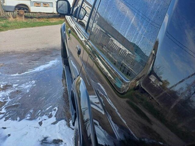 Мицубиси Монтеро 2006 в Коропе на Automoto.ua Черный Мицубиси Монтеро, объемом двигателя 3 л и пробегом 100 тыс. км за 11000 $, фото 3 на Automoto.ua