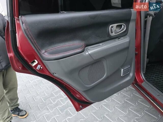 Красный Мицубиси Монтеро, объемом двигателя 3 л и пробегом 155 тыс. км за 5333 $, фото 32 на Automoto.ua