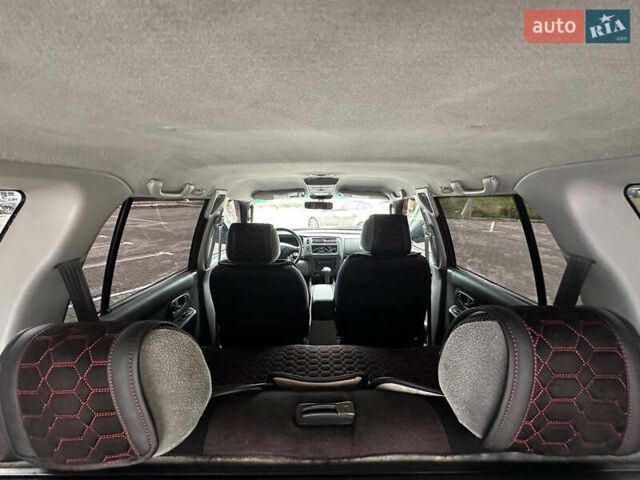 Красный Мицубиси Монтеро, объемом двигателя 2.97 л и пробегом 155 тыс. км за 4700 $, фото 10 на Automoto.ua