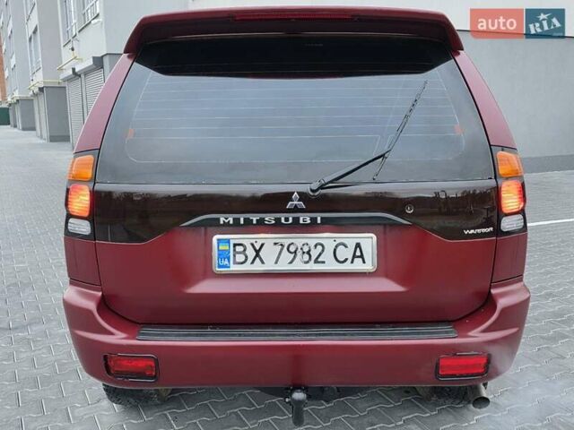 Красный Мицубиси Монтеро, объемом двигателя 3 л и пробегом 155 тыс. км за 5333 $, фото 9 на Automoto.ua