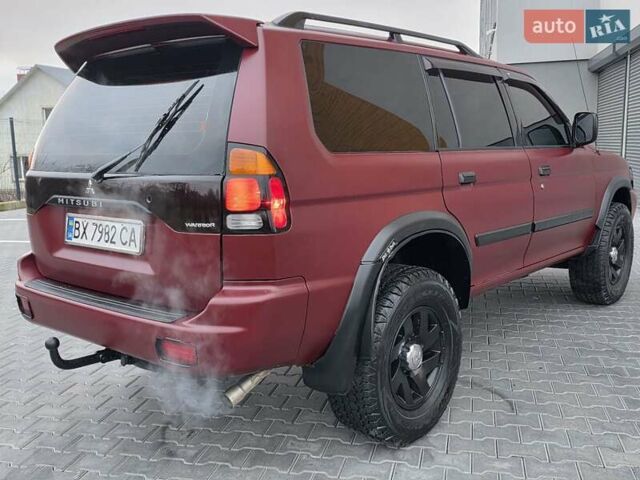 Красный Мицубиси Монтеро, объемом двигателя 3 л и пробегом 155 тыс. км за 5333 $, фото 10 на Automoto.ua