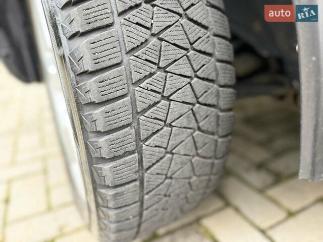 Белый Мицубиси Аутлендер ХЛ, объемом двигателя 3 л и пробегом 216 тыс. км за 10500 $, фото 14 на Automoto.ua